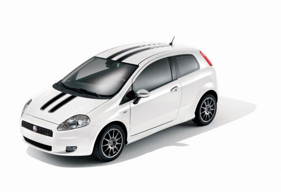  Fiat Grande Punto 2005 года  (фото 35 из 51)